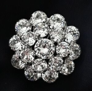 Vintage Weiss Clear Rhinestone Domed Floral Brooch Pin / Costume Jewelry